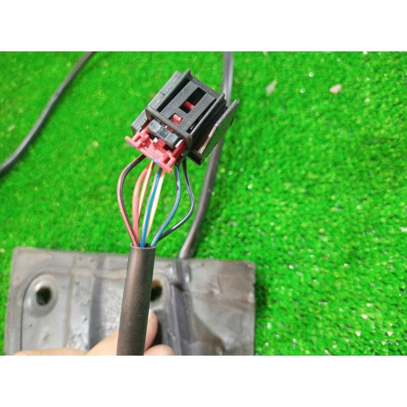 Recambio de retrovisor izquierdo para volkswagen golf v berlina (1k1) conceptline (e) referencia OEM IAM 010880 010880 3 PUERTAS