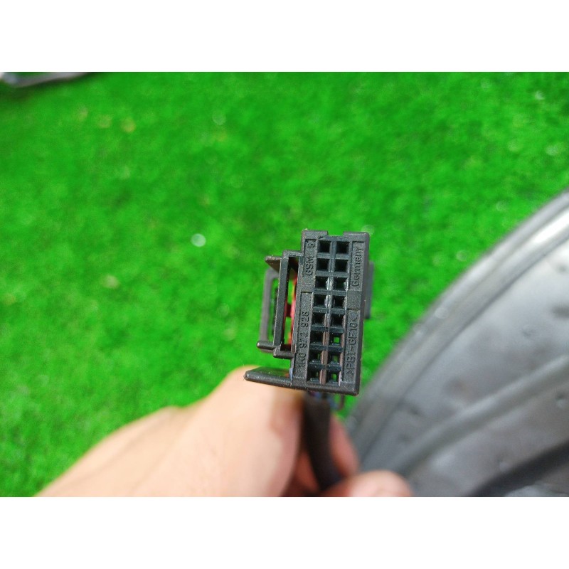 Recambio de retrovisor izquierdo para volkswagen golf v berlina (1k1) conceptline (e) referencia OEM IAM 010880 010880 3 PUERTAS