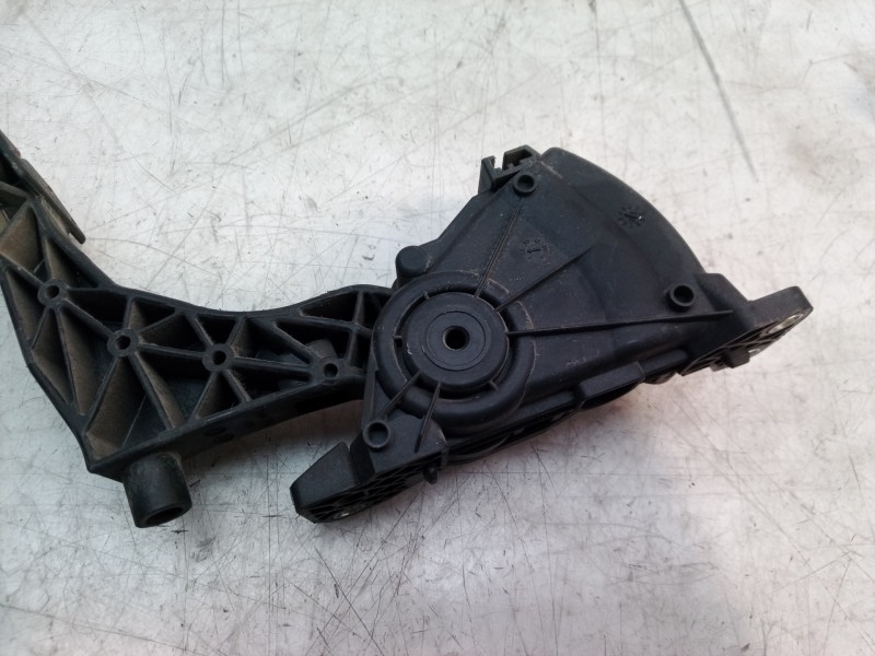 Recambio de potenciometro pedal para seat ibiza (6l1) cool referencia OEM IAM 6Q1721503C 6Q1721503C 6Q1721503