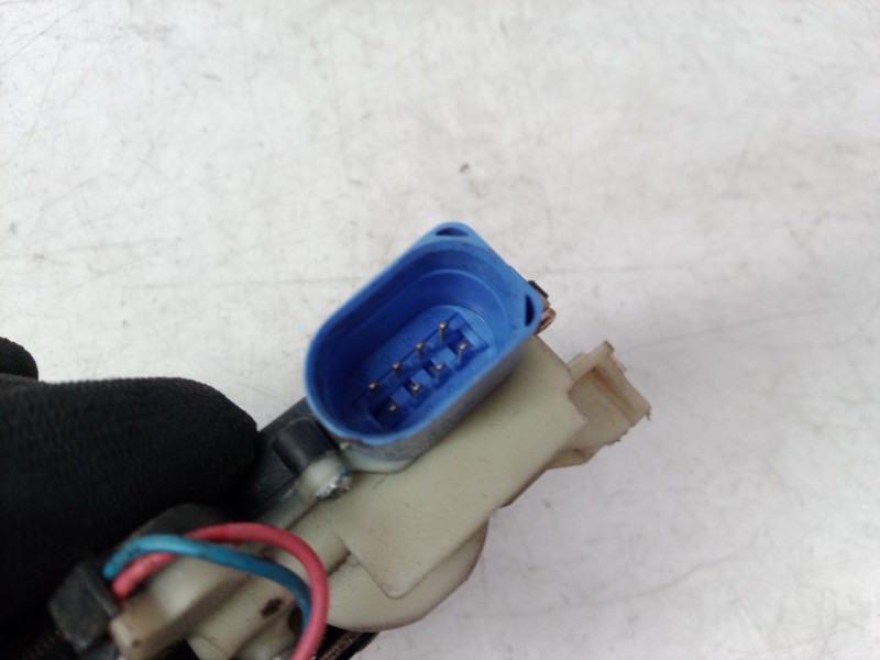 Recambio de cerradura puerta delantera derecha para volkswagen polo (9n3) advance referencia OEM IAM 3B1839016BQ 3B1839016BQ 3B1