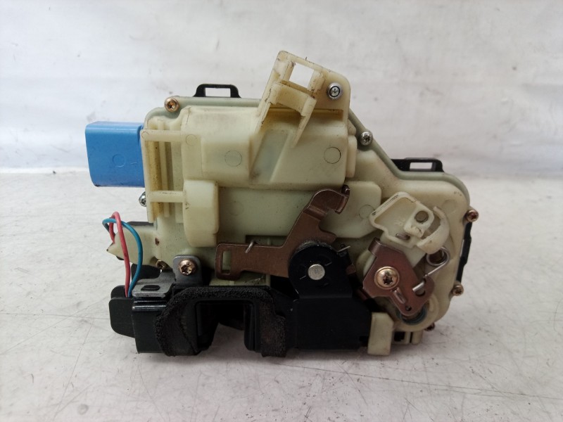 Recambio de cerradura puerta delantera derecha para volkswagen polo (9n3) advance referencia OEM IAM 3B1839016BQ 3B1839016BQ 3B1