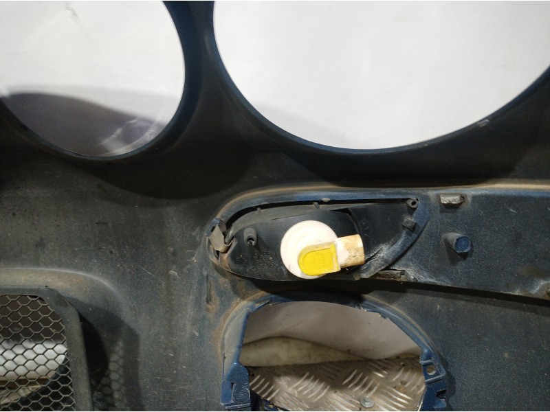 Recambio de paragolpes delantero para mg serie 25 (rf) 1.4 16v cat referencia OEM IAM   