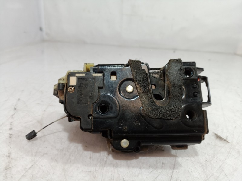 Recambio de cerradura puerta delantera izquierda para volkswagen polo (9n3) advance referencia OEM IAM 15AMC3B1837015AM 15AMC3B1