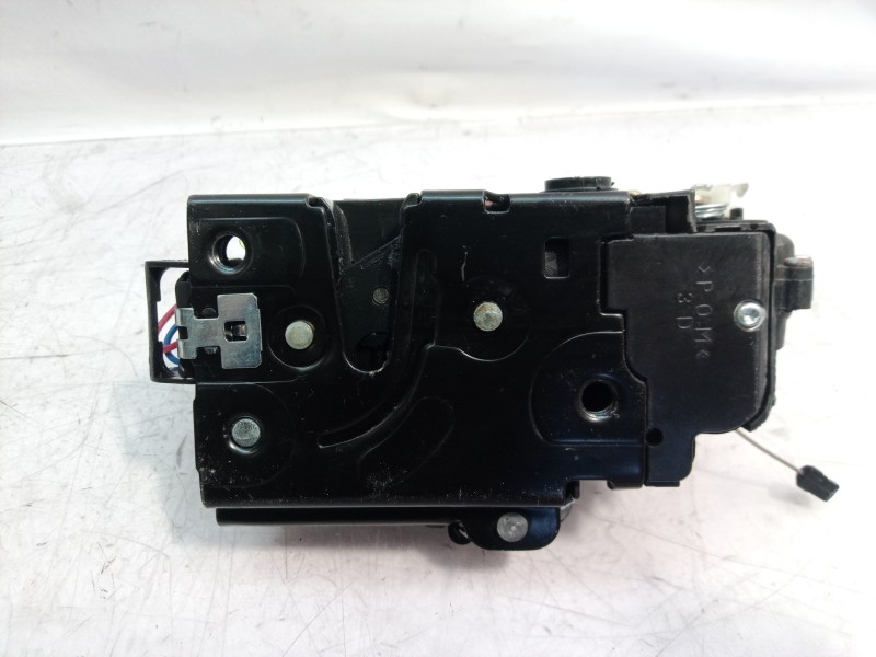 Recambio de cerradura puerta trasera derecha para volkswagen polo (9n3) advance referencia OEM IAM 3B4839016AN 3B4839016 3B48390