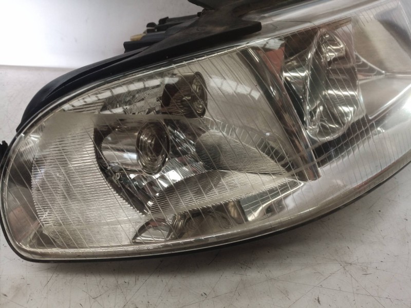 Recambio de faro derecho para audi a4 berlina (b5) 1.9 tdi referencia OEM IAM 8D0941004AK 8D0941004AK 8D0941004AK