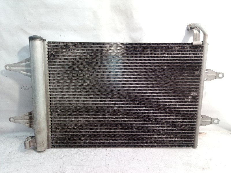 Recambio de condensador / radiador aire acondicionado para volkswagen polo (9n3) advance referencia OEM IAM 6Q082041K 6Q082041 6