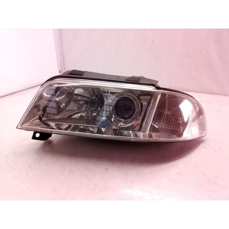 Recambio de faro izquierdo para audi a4 berlina (b5) 1.9 tdi referencia OEM IAM 8D0941003AK 8D0941003 8D0941003