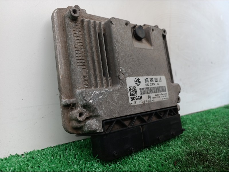 Recambio de centralita motor uce para skoda octavia combi (1z5) elegance referencia OEM IAM 03G906021LB 03G906021LB 03G906021LB