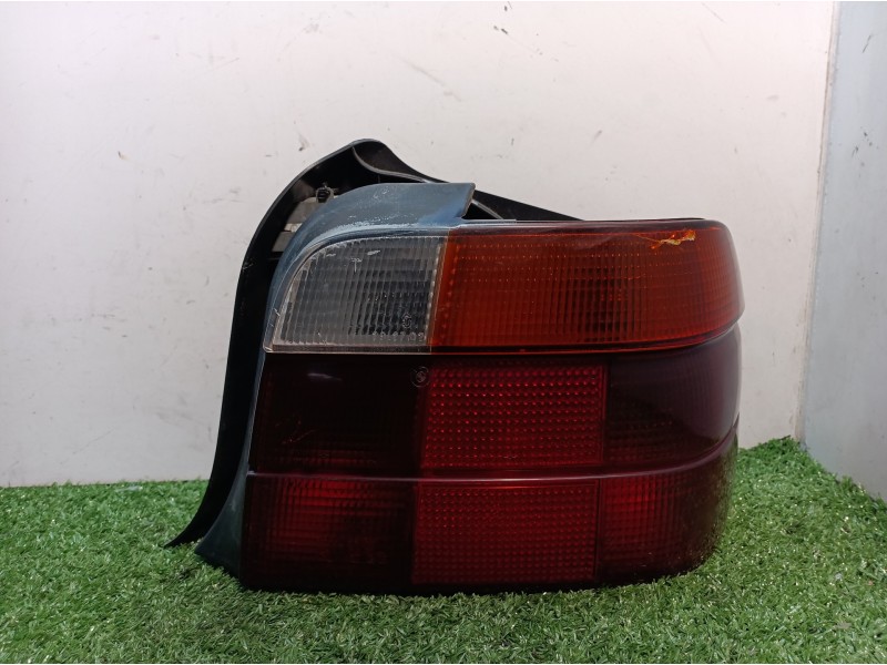 Recambio de piloto trasero derecho para bmw serie 3 compacto (e36) 316i referencia OEM IAM 29270204 29270204 8353810