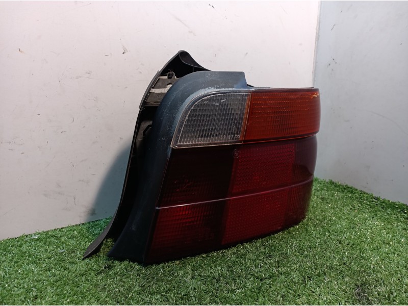 Recambio de piloto trasero derecho para bmw serie 3 compacto (e36) 316i referencia OEM IAM 29270204 29270204 8353810