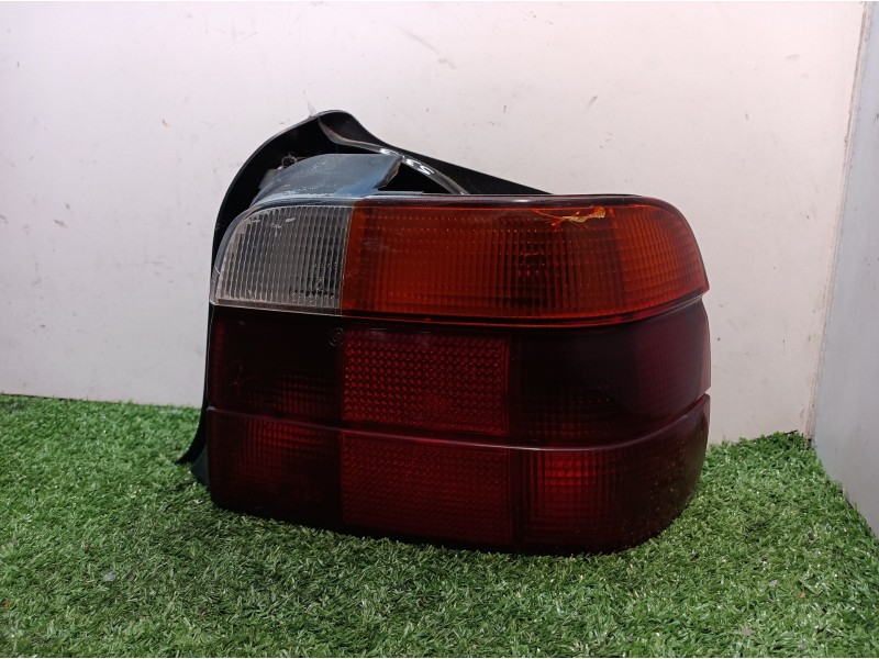 Recambio de piloto trasero derecho para bmw serie 3 compacto (e36) 316i referencia OEM IAM 29270204 29270204 8353810