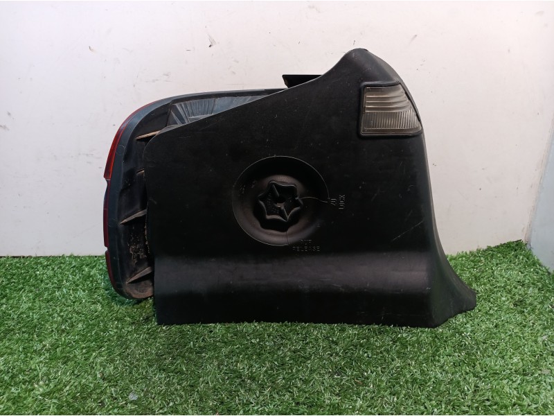 Recambio de piloto trasero derecho para bmw serie 3 compacto (e36) 316i referencia OEM IAM 29270204 29270204 8353810