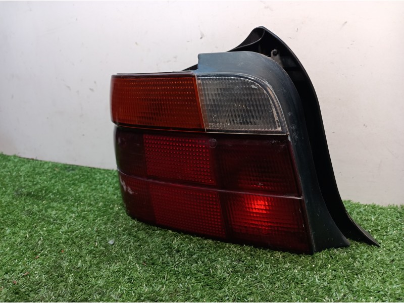 Recambio de piloto trasero izquierdo para bmw serie 3 compacto (e36) 316i referencia OEM IAM 8353805 8353805 29270102