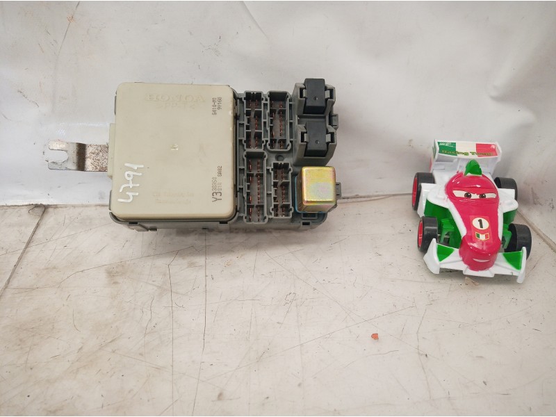 Recambio de caja reles / fusibles para honda accord berlina (cg7-9/ch1-7) 2.0i es (5 asientos) (ch9) referencia OEM IAM 3821AS1A