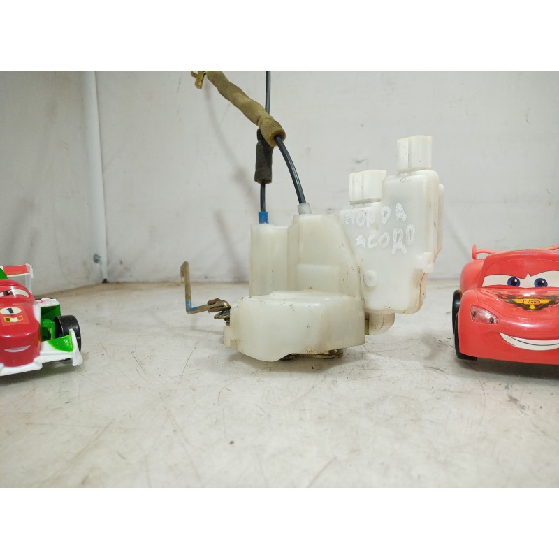 Recambio de cerradura puerta delantera derecha para honda accord berlina (cg7-9/ch1-7) 2.0i es (5 asientos) (ch9) referencia OEM