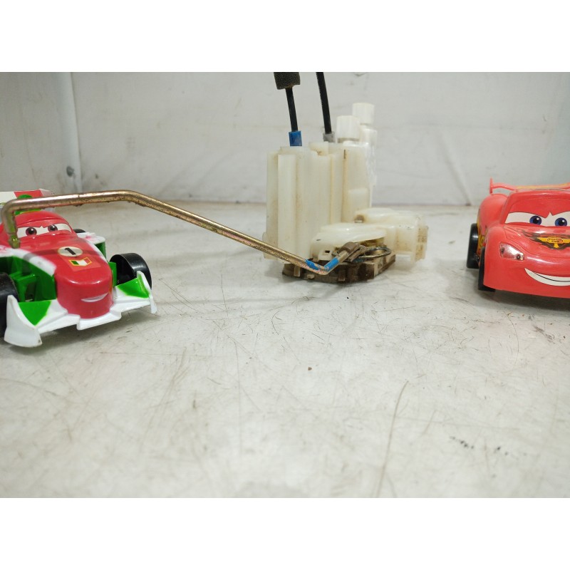 Recambio de cerradura puerta delantera derecha para honda accord berlina (cg7-9/ch1-7) 2.0i es (5 asientos) (ch9) referencia OEM