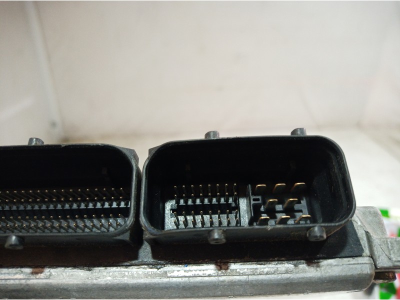 Recambio de centralita motor uce para volkswagen polo (9n1) 1.4 16v referencia OEM IAM 036906034S 036906034S 036906034