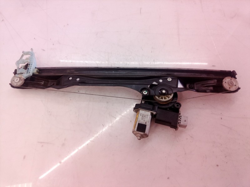 Recambio de elevalunas delantero izquierdo para fiat doblo cargo basis kasten referencia OEM IAM 51810880 51810880 51810880