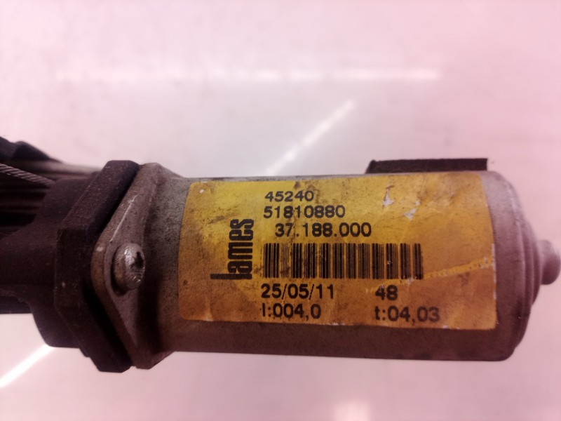 Recambio de elevalunas delantero izquierdo para fiat doblo cargo basis kasten referencia OEM IAM 51810880 51810880 51810880