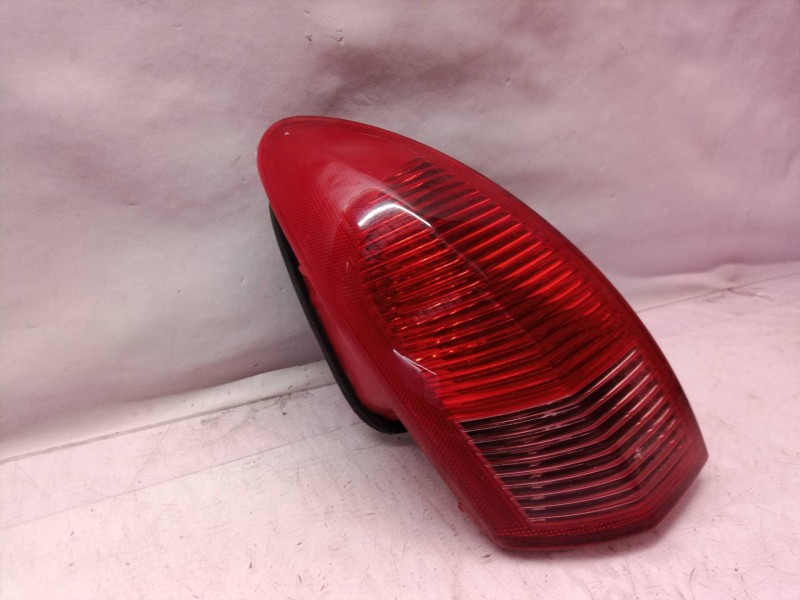 Recambio de piloto trasero derecho para alfa romeo 147 (190) 1.6 t.spark distinctive referencia OEM IAM   