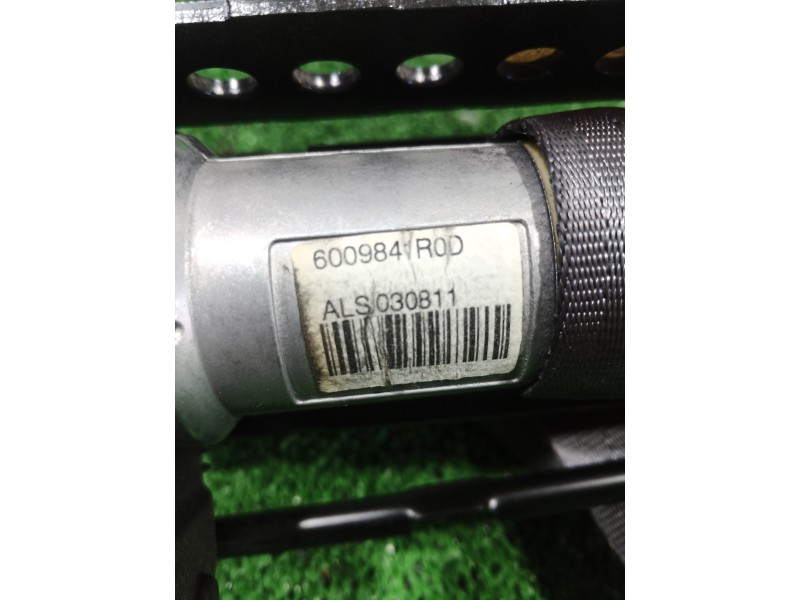 Recambio de pretensor airbag derecho para volvo v40 familiar 1.9 d referencia OEM IAM 600984 600984 600984