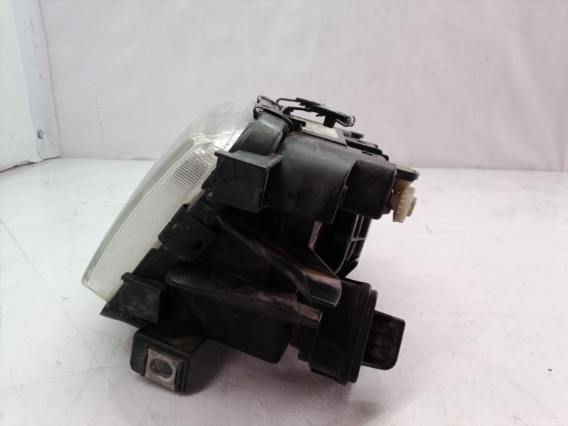 Recambio de faro izquierdo para nissan micra (k11) referencia OEM IAM   