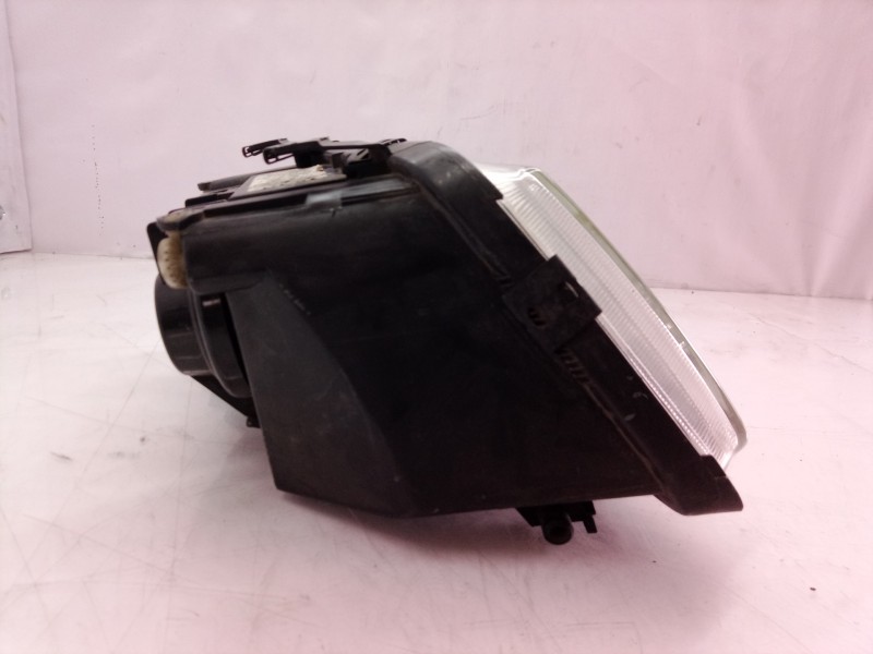 Recambio de faro izquierdo para nissan micra (k11) referencia OEM IAM   