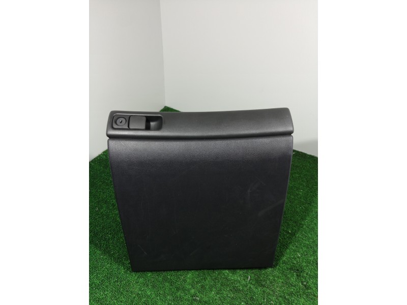 Recambio de guantera para volvo v40 familiar 1.9 d referencia OEM IAM 30801106 30801106 30801106