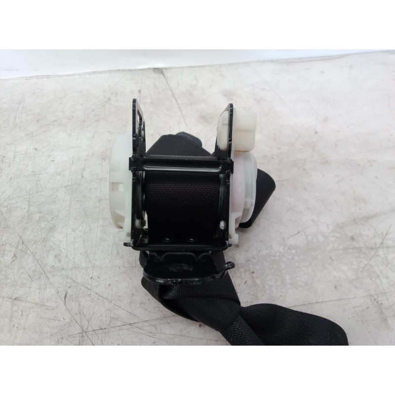 Recambio de cinturon seguridad trasero izquierdo para toyota corolla (e12) 1.4 d-4d luna compact referencia OEM IAM 501S96V1XD 5