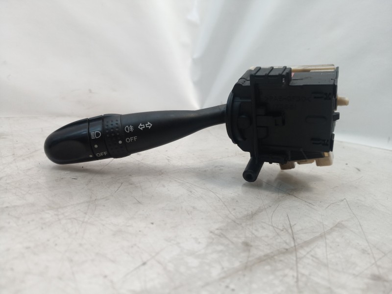 Recambio de mando intermitentes para toyota corolla (e12) 1.4 d-4d luna compact referencia OEM IAM 173681 173681 173681