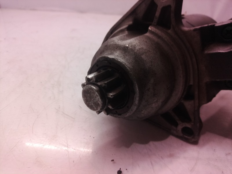 Recambio de motor arranque para volkswagen t4 transporter/furgoneta (mod. 1991) caja cerrada referencia OEM IAM 671669 671669 00