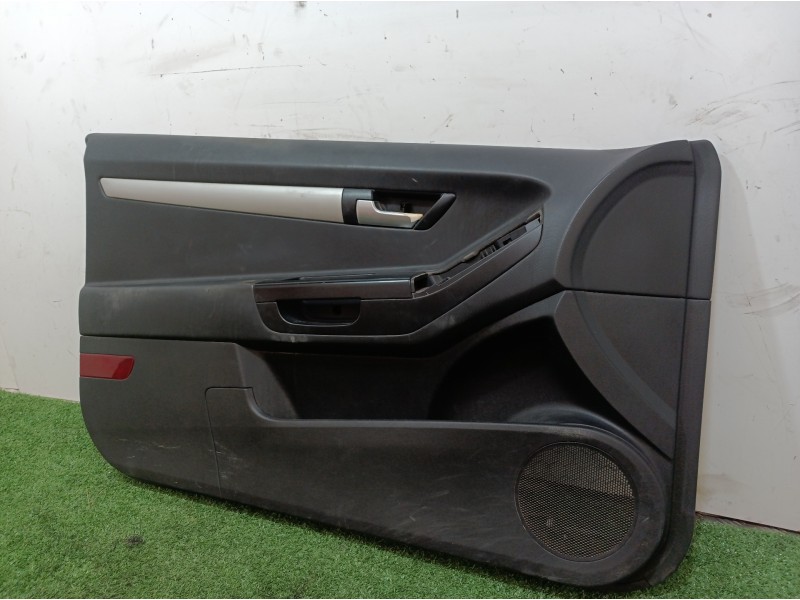 Recambio de guarnecido puerta delantera izquierda para kia cee´d emotion referencia OEM IAM 823201H300 823201H300 823201H300