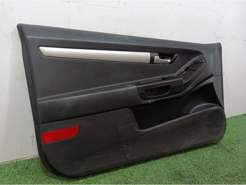 Recambio de guarnecido puerta delantera izquierda para kia cee´d emotion referencia OEM IAM 823201H300 823201H300 823201H300