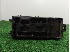 Recambio de caja reles / fusibles para volvo v40 familiar 1.9 d referencia OEM IAM 30662309 30662309 30662309 2