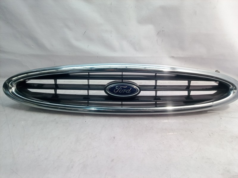 Recambio de rejilla delantera para ford mondeo berlina (gd) ambiente referencia OEM IAM 1099664  