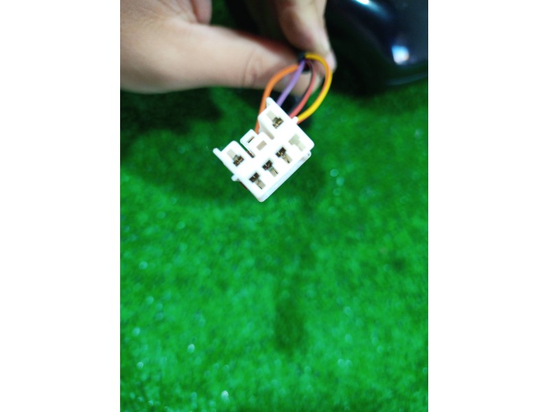 Recambio de retrovisor derecho para volvo v40 familiar 1.9 d referencia OEM IAM 0117373 0117373 0117373