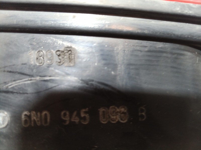 Recambio de piloto trasero derecho para volkswagen polo berlina (6n1) concept referencia OEM IAM 6N0945096 6N0945096 6N0945096