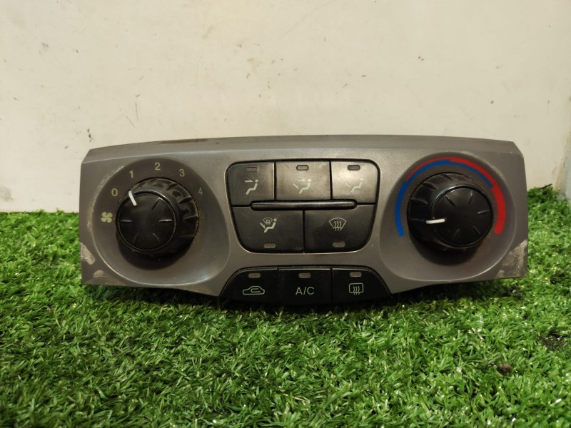 Recambio de mando calefaccion / aire acondicionado para hyundai trajet (fo) 2.0 gls referencia OEM IAM 972503AXXX 972503AXXX 972