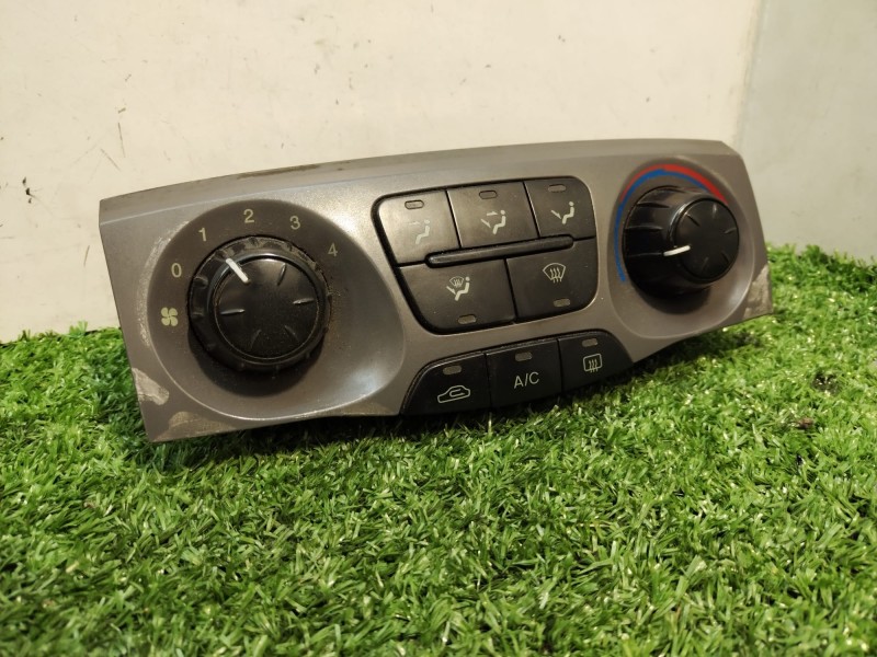 Recambio de mando calefaccion / aire acondicionado para hyundai trajet (fo) 2.0 gls referencia OEM IAM 972503AXXX 972503AXXX 972