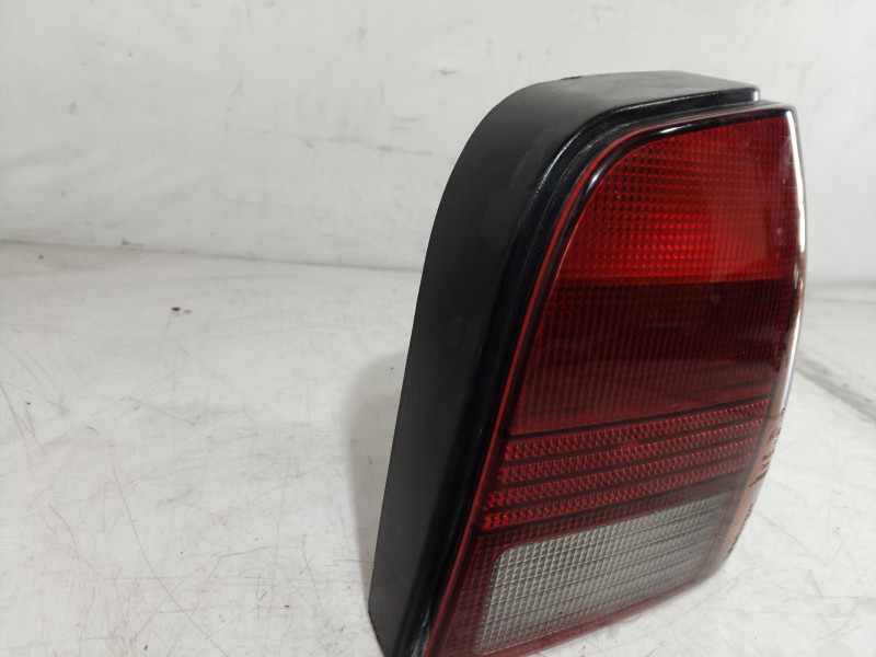 Recambio de piloto trasero derecho para volkswagen polo berlina (6n1) concept referencia OEM IAM 6N0945096 6N0945096 6N0945096