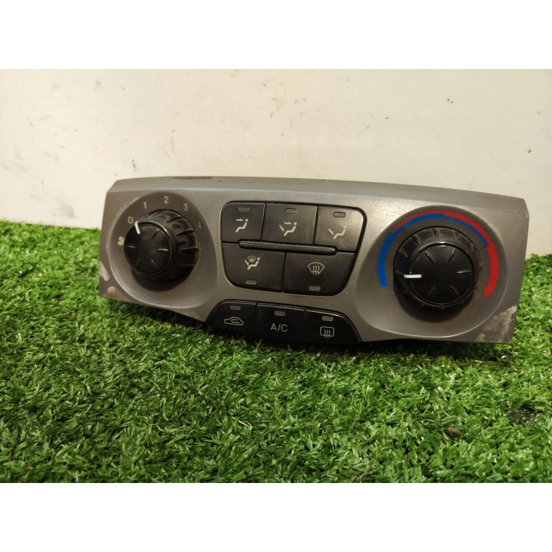 Recambio de mando calefaccion / aire acondicionado para hyundai trajet (fo) 2.0 gls referencia OEM IAM 972503AXXX 972503AXXX 972