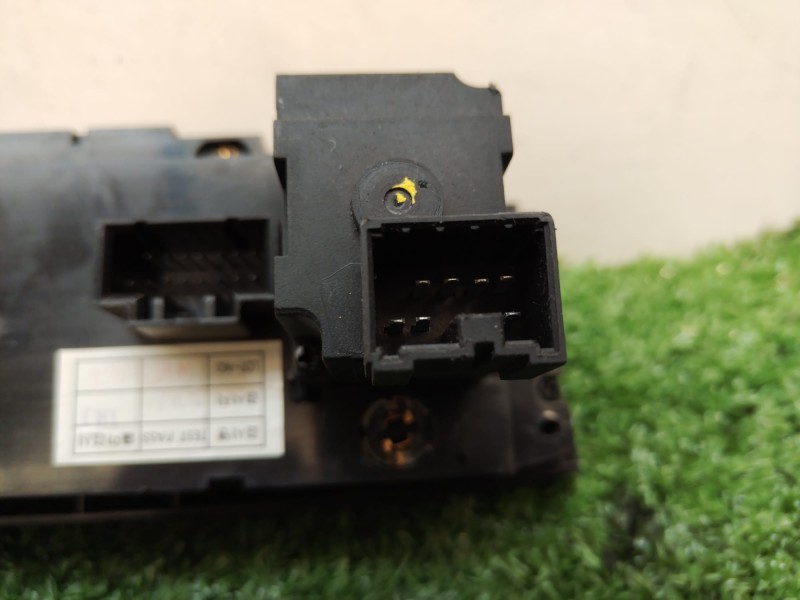 Recambio de mando calefaccion / aire acondicionado para hyundai trajet (fo) 2.0 gls referencia OEM IAM 972503AXXX 972503AXXX 972