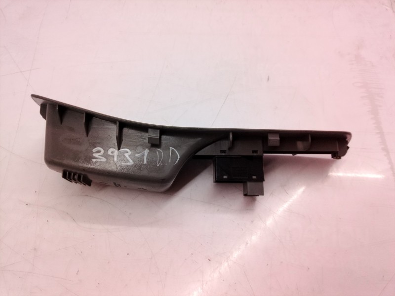 Recambio de mando elevalunas delantero derecho para daewoo nubira berlina cdx referencia OEM IAM 621W047902 621W047902 621W04790