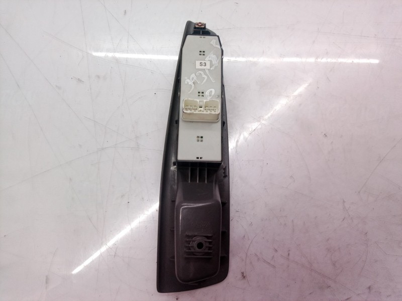 Recambio de mando elevalunas delantero izquierdo para daewoo nubira berlina cdx referencia OEM IAM 612W21000 612W21000 612W21000