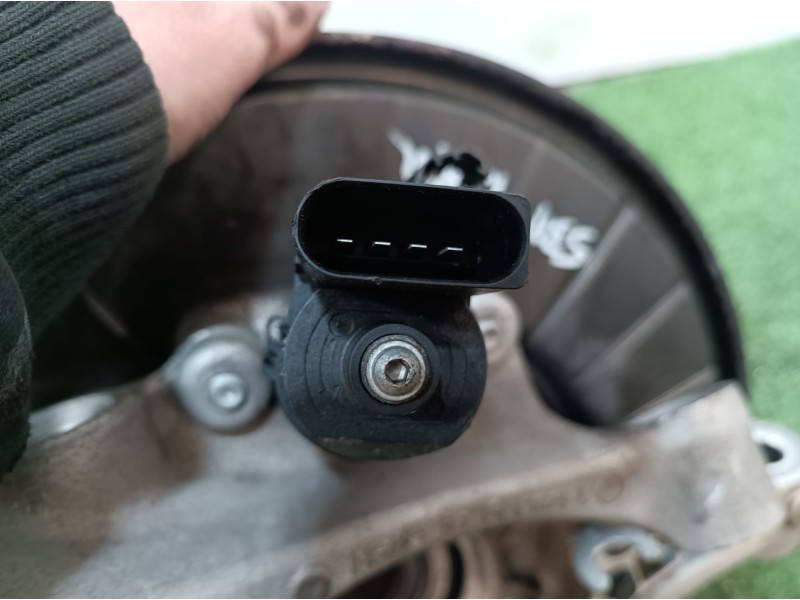 Recambio de mangueta trasera derecha para volkswagen touareg (7p6) v6 tdi bluemotion premium referencia OEM IAM   