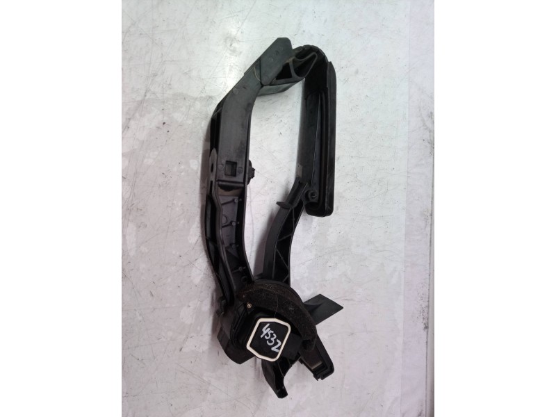 Recambio de potenciometro pedal para mercedes-benz clase cls (w219) 500 (219.375) referencia OEM IAM A2113000604 A2113000604 A21