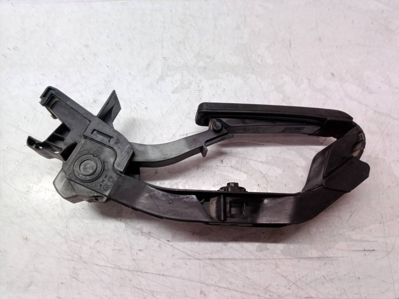 Recambio de potenciometro pedal para mercedes-benz clase cls (w219) 500 (219.375) referencia OEM IAM A2113000604 A2113000604 A21