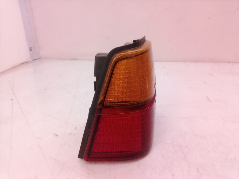 Recambio de piloto trasero izquierdo para volkswagen passat (321/23/27/31) cl 5 referencia OEM IAM   