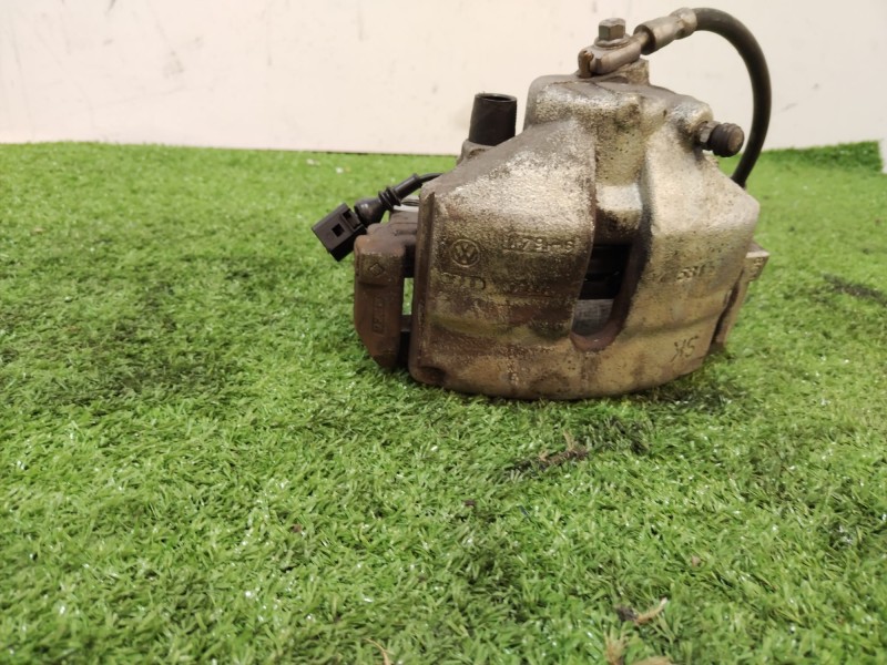 Recambio de pinza freno delantera izquierda para volkswagen golf plus (5m1) bluemotion edition referencia OEM IAM   