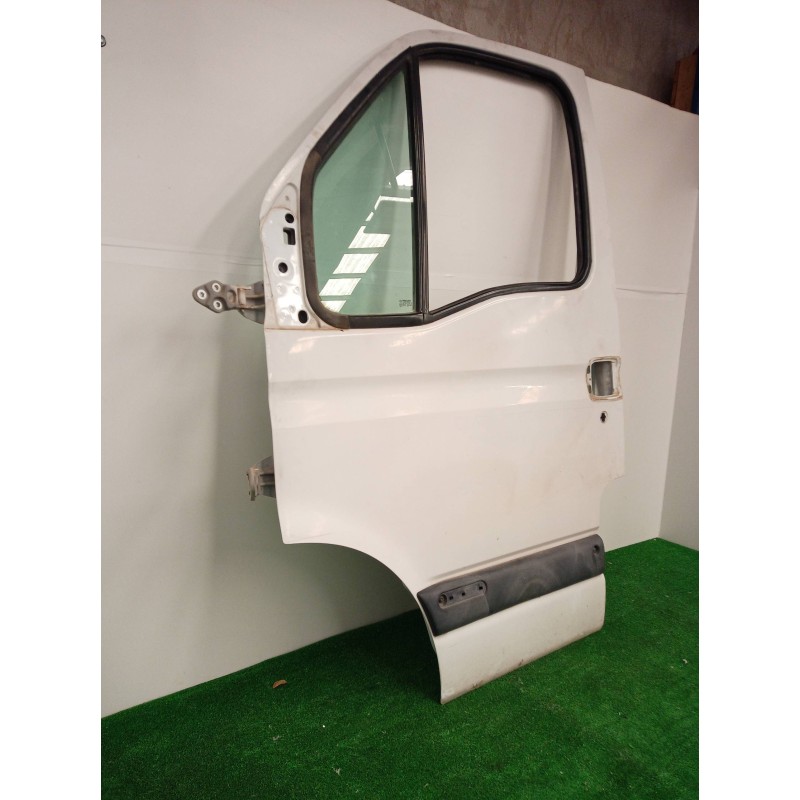 Recambio de puerta delantera izquierda para renault master desde ´98 base, caja cerrada l1h1 rs 3078 referencia OEM IAM   